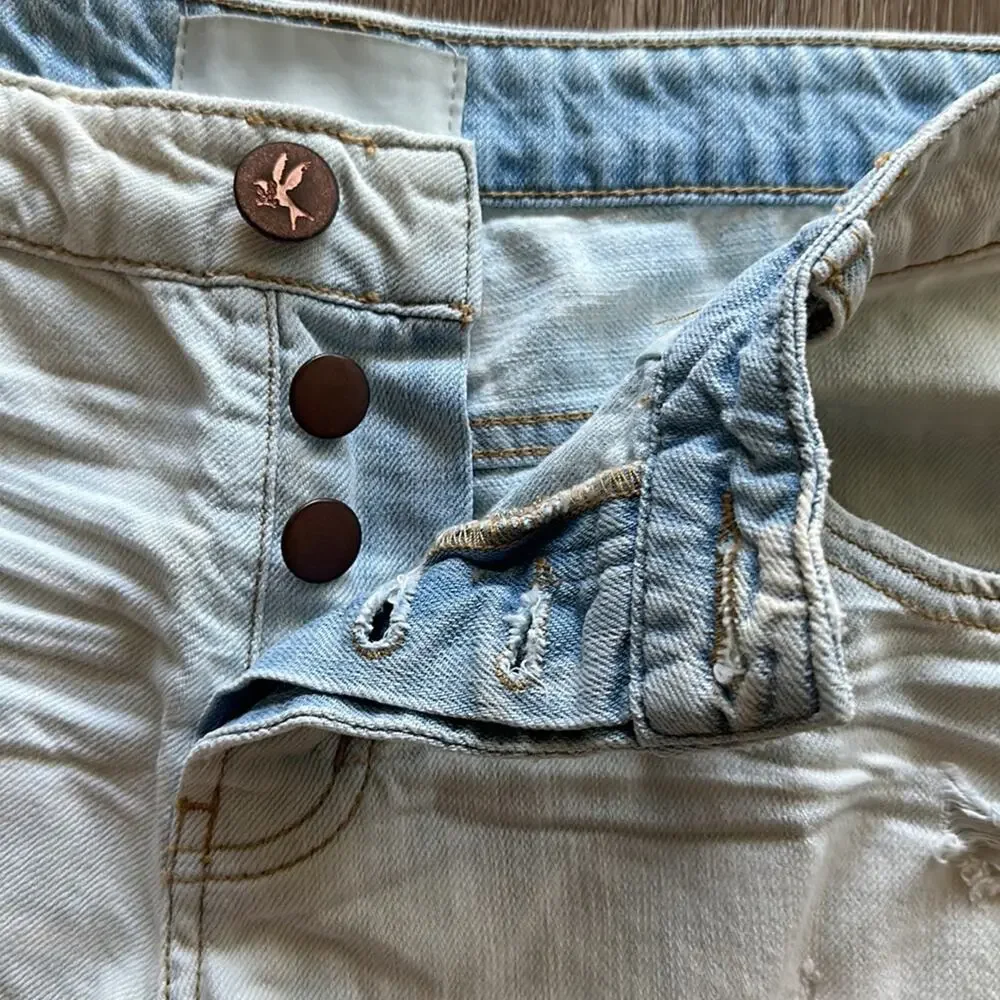 One Teaspoon Stevies Boyfriend Denim Shorts Light Wash Size 26 Distressed Cotton